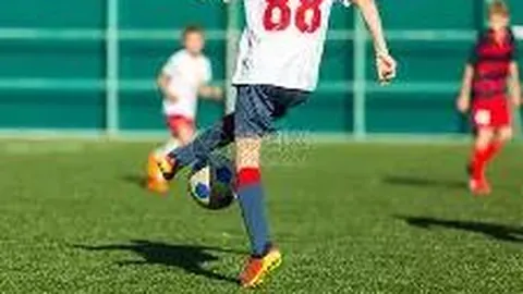 王俊凯寒风中苦候，只为与千玺短暂相聚