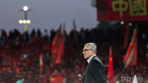 巴塞罗那计划今夏放行费尔明，曼联7000万欧报价未果